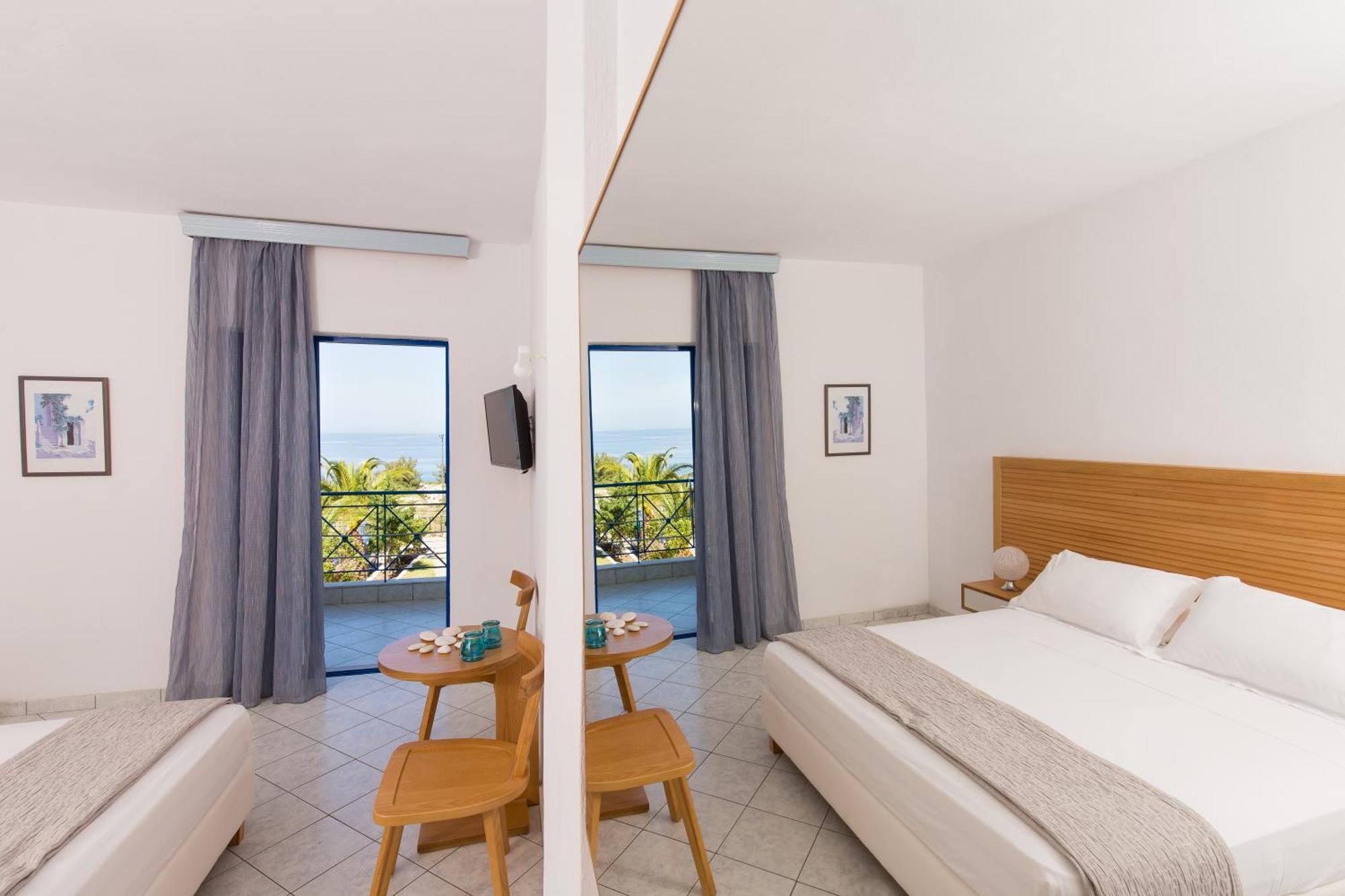 Karras Star Hotel Evdilos  Room photo