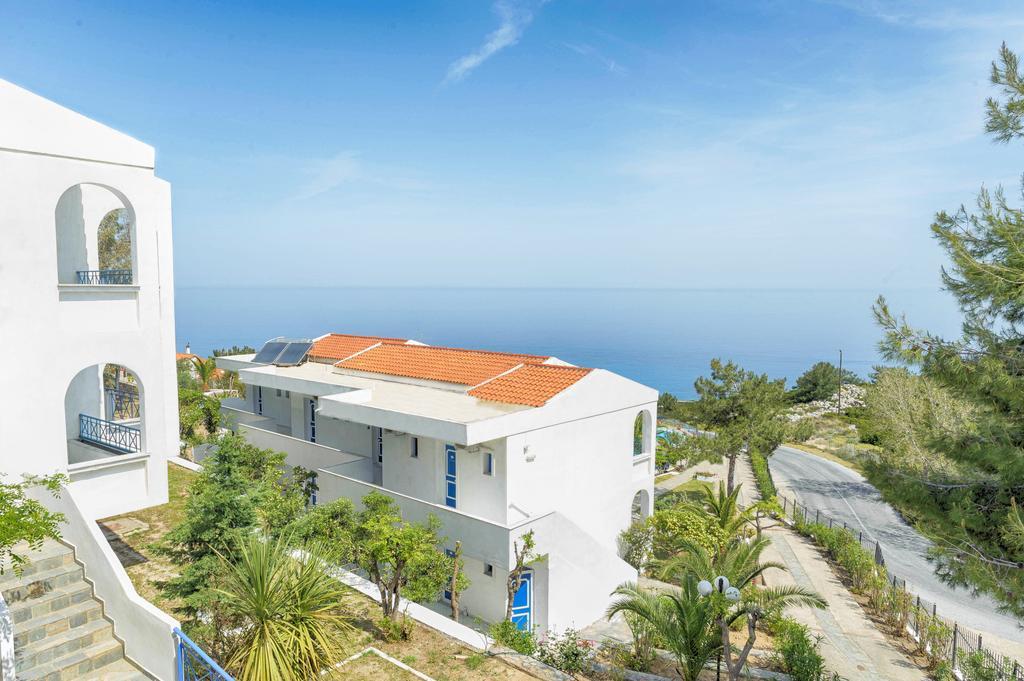 Karras Star Hotel Evdilos  Exterior photo